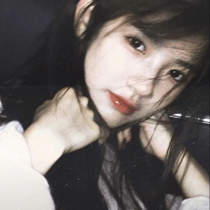 闹剧谜案
